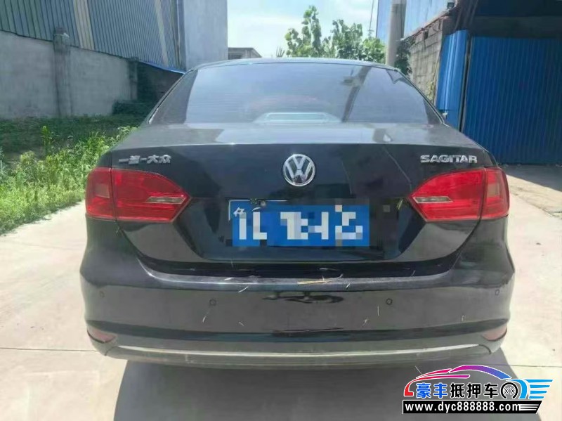 14年大众速腾轿车抵押车出售