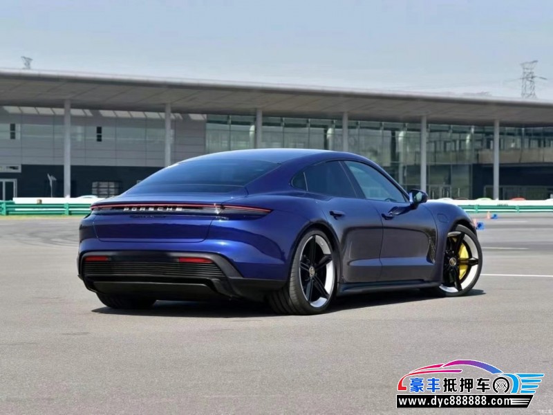 21年保时捷TaYcan轿车抵押车出售