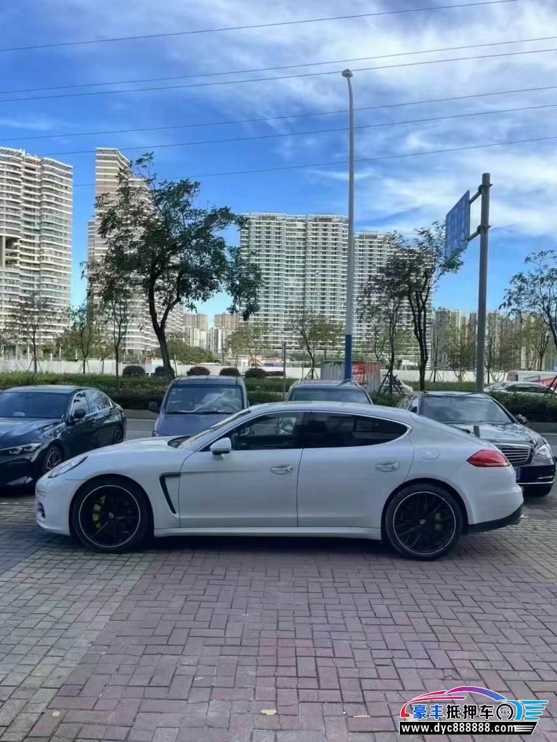 15年保时捷帕纳梅拉轿车抵押车出售
