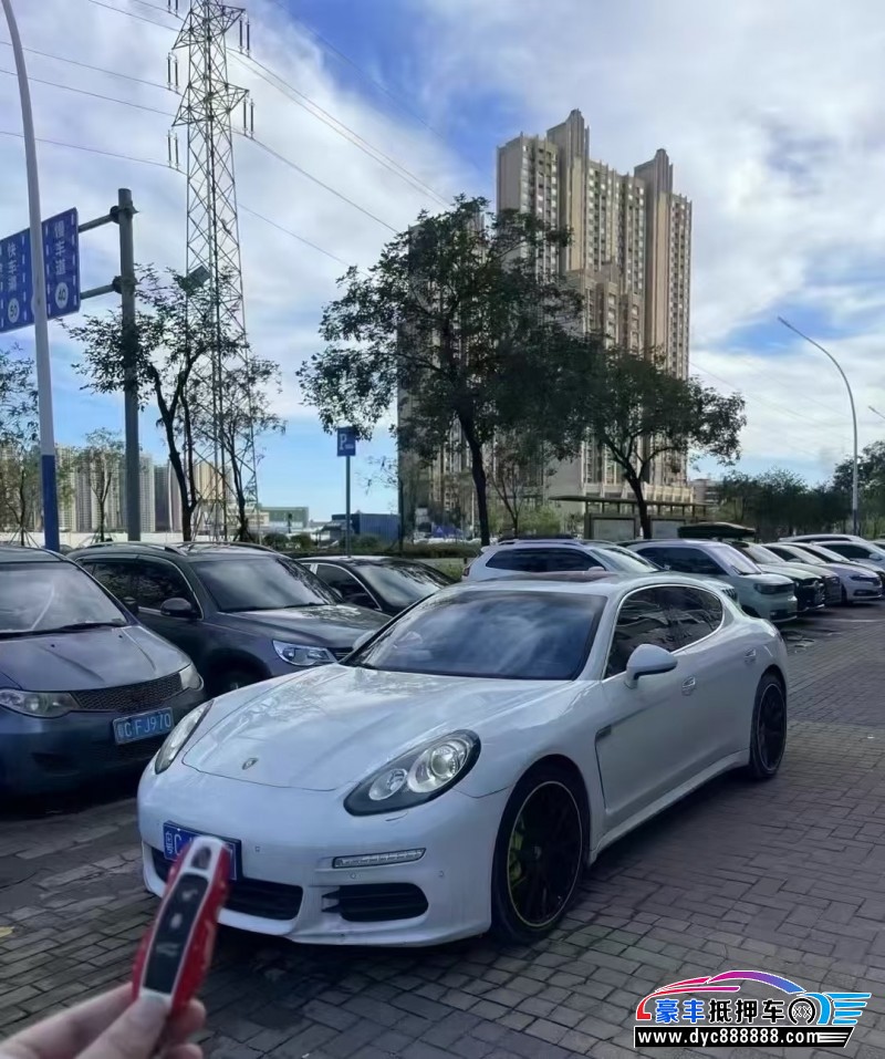 15年保时捷帕纳梅拉轿车抵押车出售