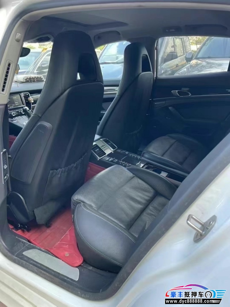 15年保时捷帕纳梅拉轿车抵押车出售