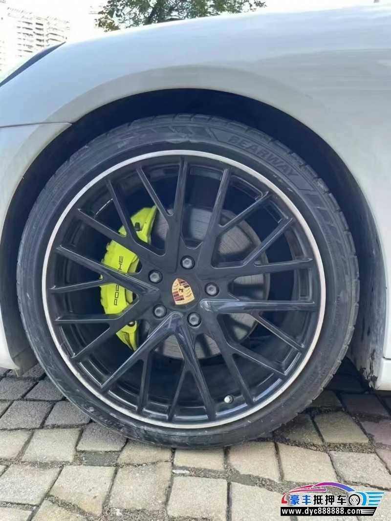 15年保时捷帕纳梅拉轿车抵押车出售