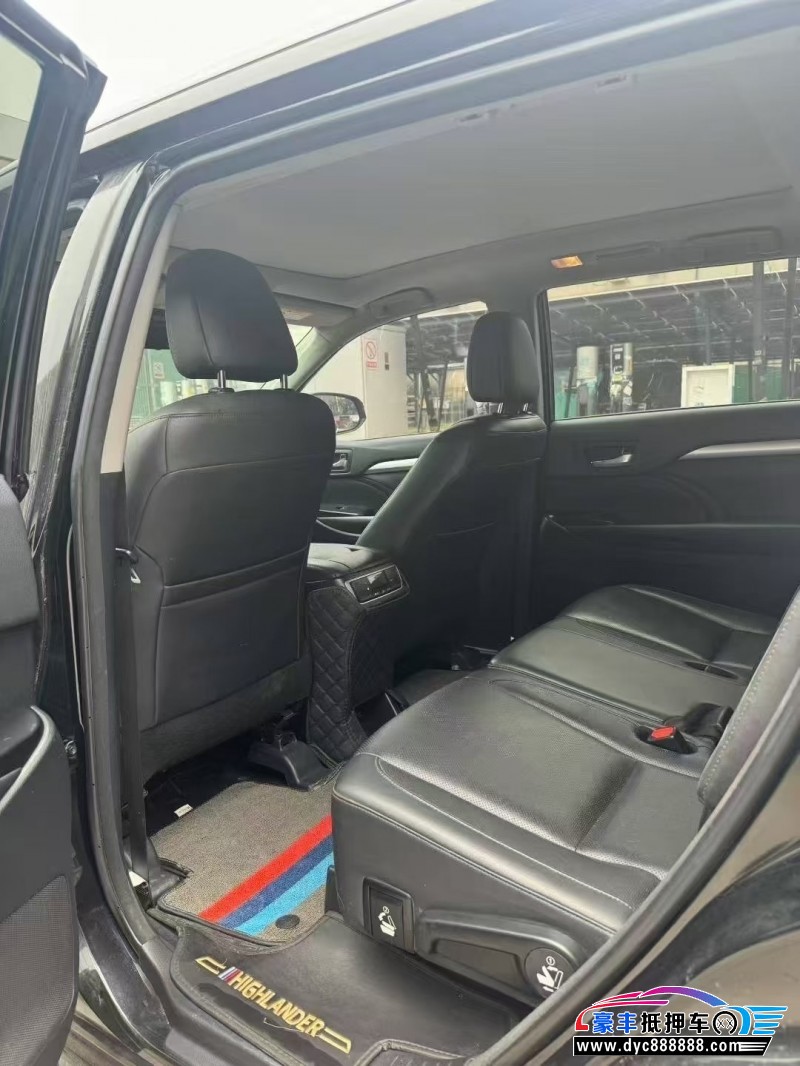 19年丰田汉兰达轿车抵押车出售