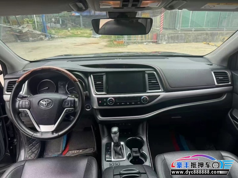 19年丰田汉兰达轿车抵押车出售