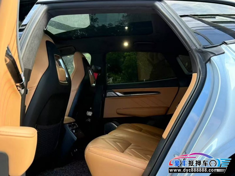 22年极氪001轿车抵押车出售