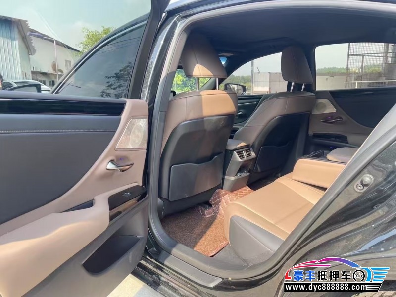 24年雷克萨斯ES轿车抵押车出售