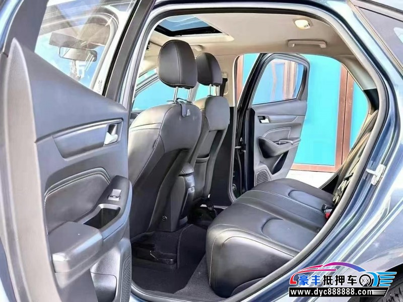 21年福特福睿斯轿车抵押车出售