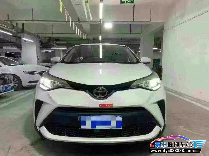抵押车出售24年丰田C-HR轿车