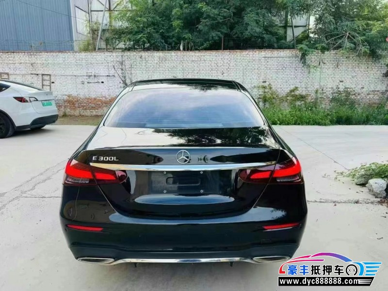 21年奔驰E轿车抵押车出售