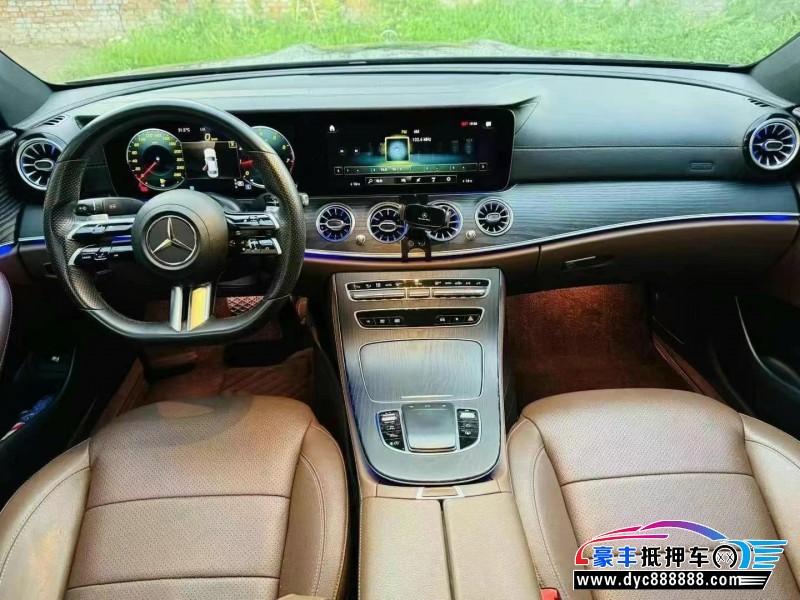 21年奔驰E轿车抵押车出售