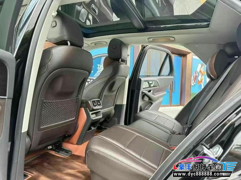 20年奔驰GLE轿车抵押车出售