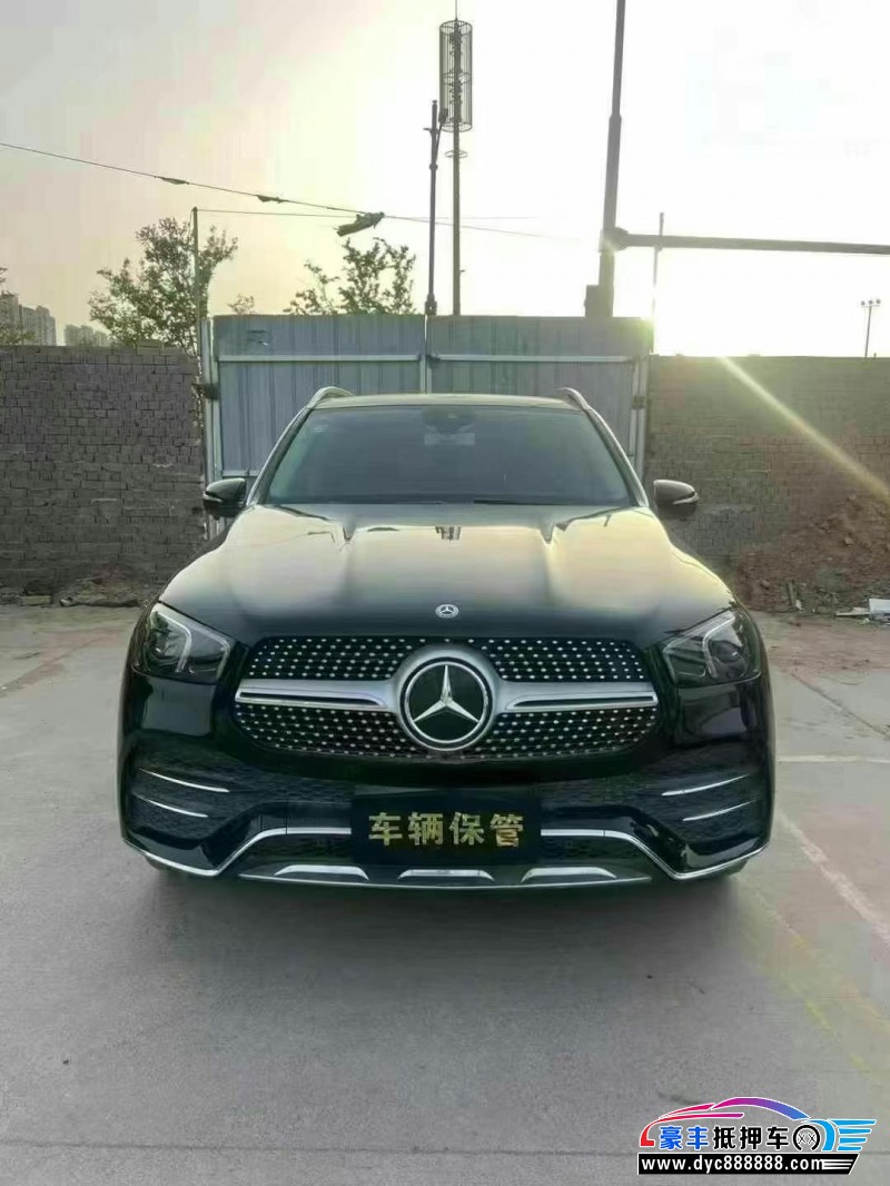 19年奔驰GLE轿车抵押车出售