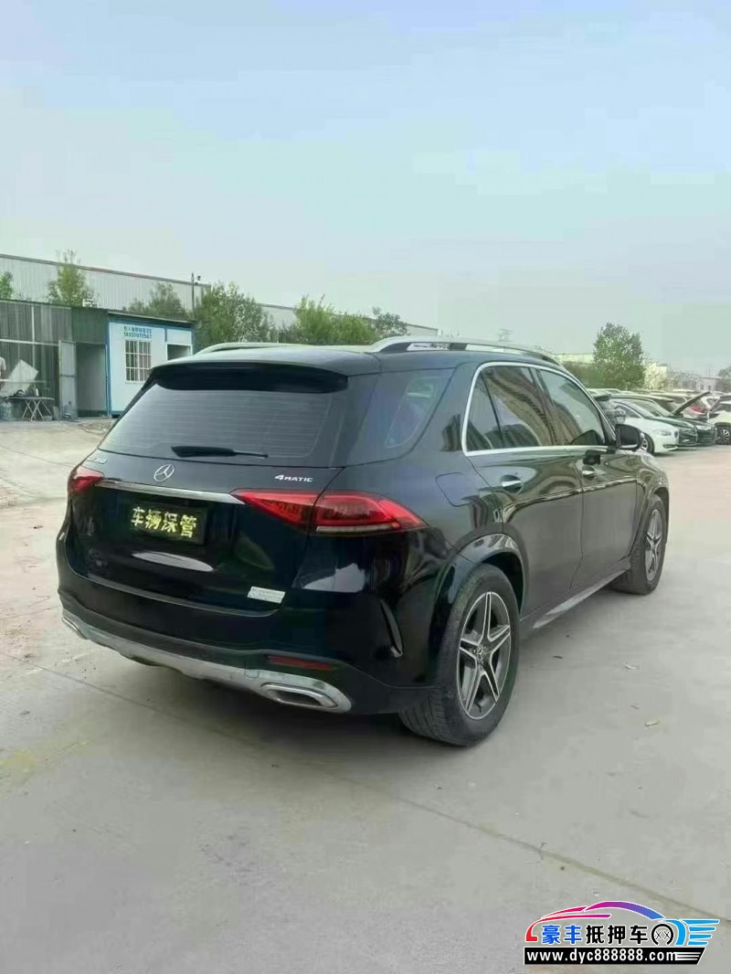 19年奔驰GLE轿车抵押车出售