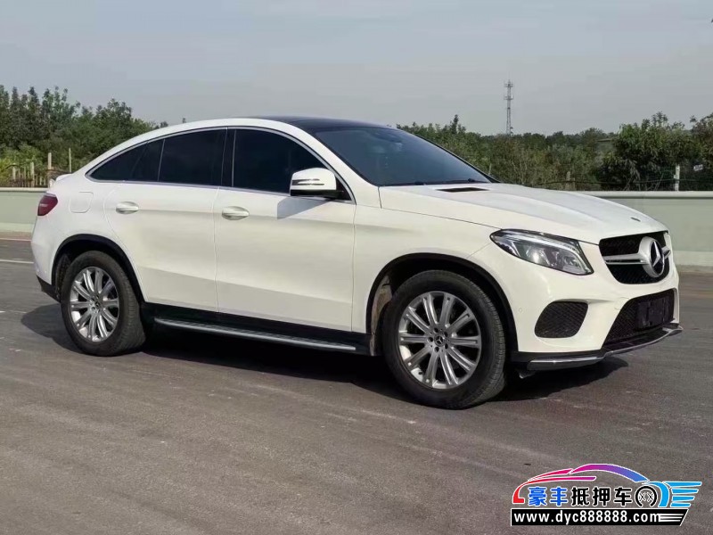 19年奔驰GLE轿车抵押车出售