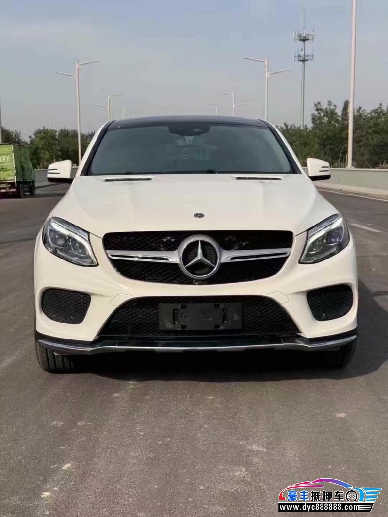 19年奔驰GLE轿车抵押车出售