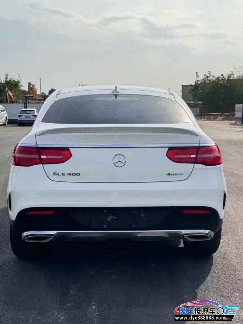 19年奔驰GLE轿车抵押车出售