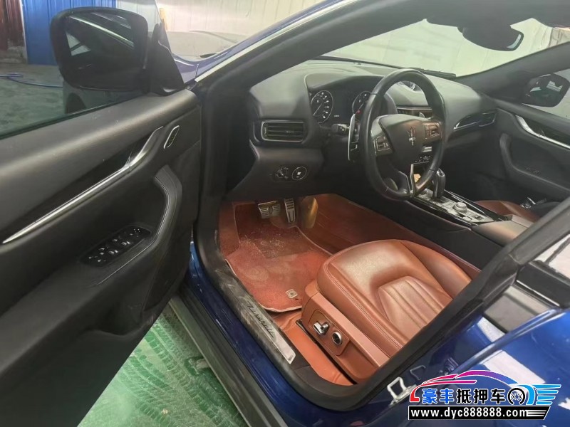 23年玛莎拉蒂莱万特轿车抵押车出售