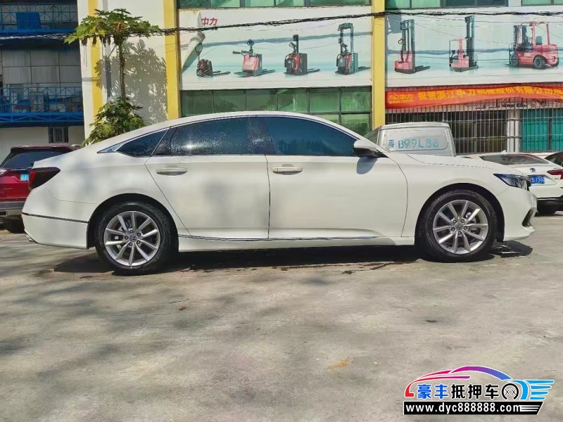 23年本田雅阁轿车抵押车出售