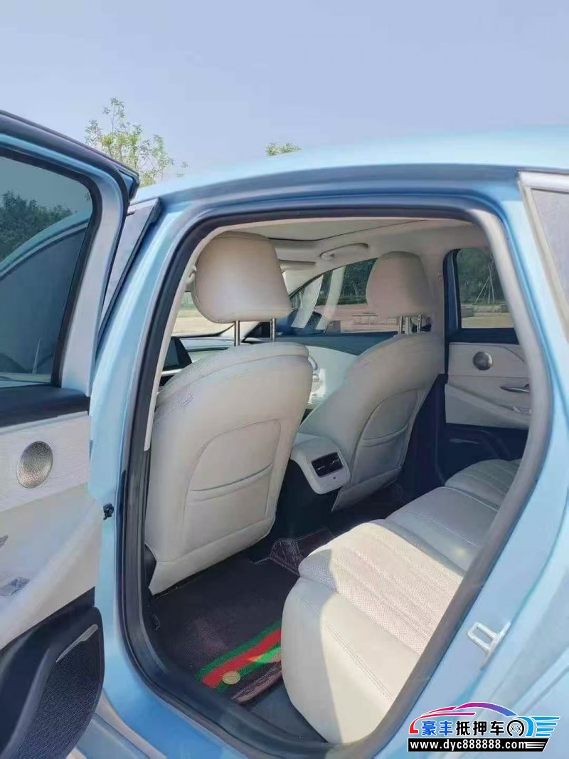 24年奇瑞风云轿车抵押车出售