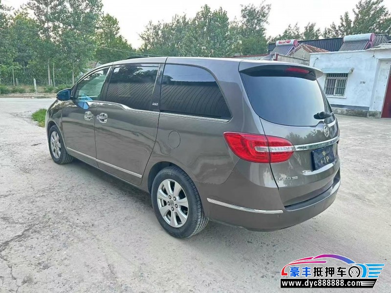 15年别克GL8轿车抵押车出售