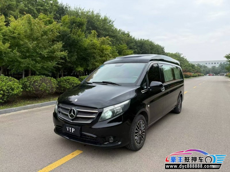 20年奔驰V轿车抵押车出售