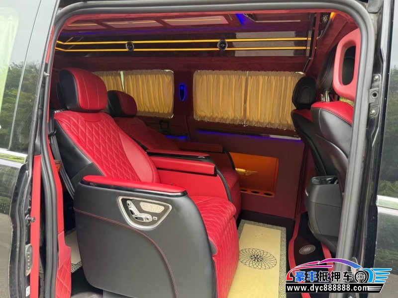 20年奔驰V轿车抵押车出售