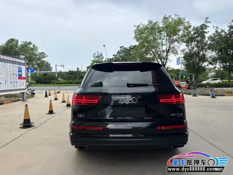 18年奥迪Q7轿车抵押车出售