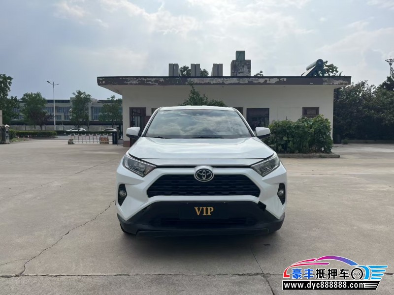 21年丰田RAV4轿车抵押车出售