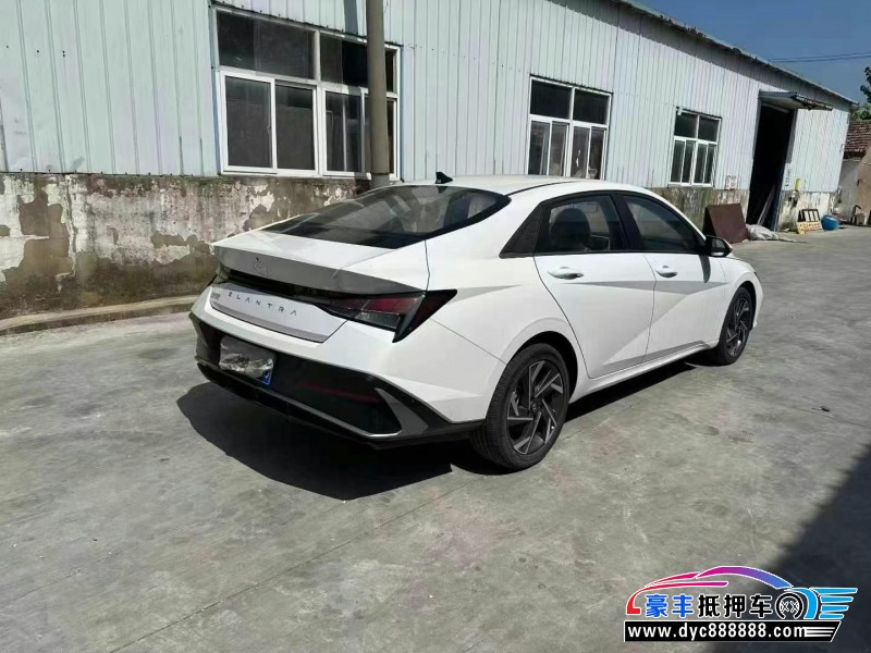 25年现代伊兰特轿车抵押车出售