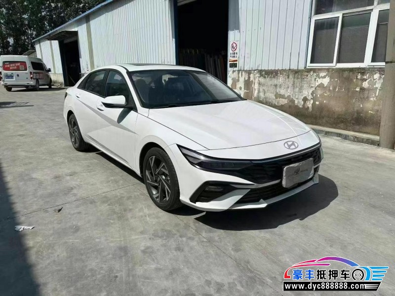 25年现代伊兰特轿车抵押车出售