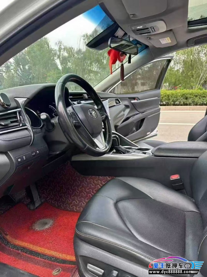 19年丰田凯美瑞轿车抵押车出售