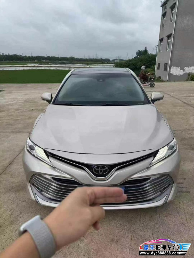 19年丰田凯美瑞轿车抵押车出售