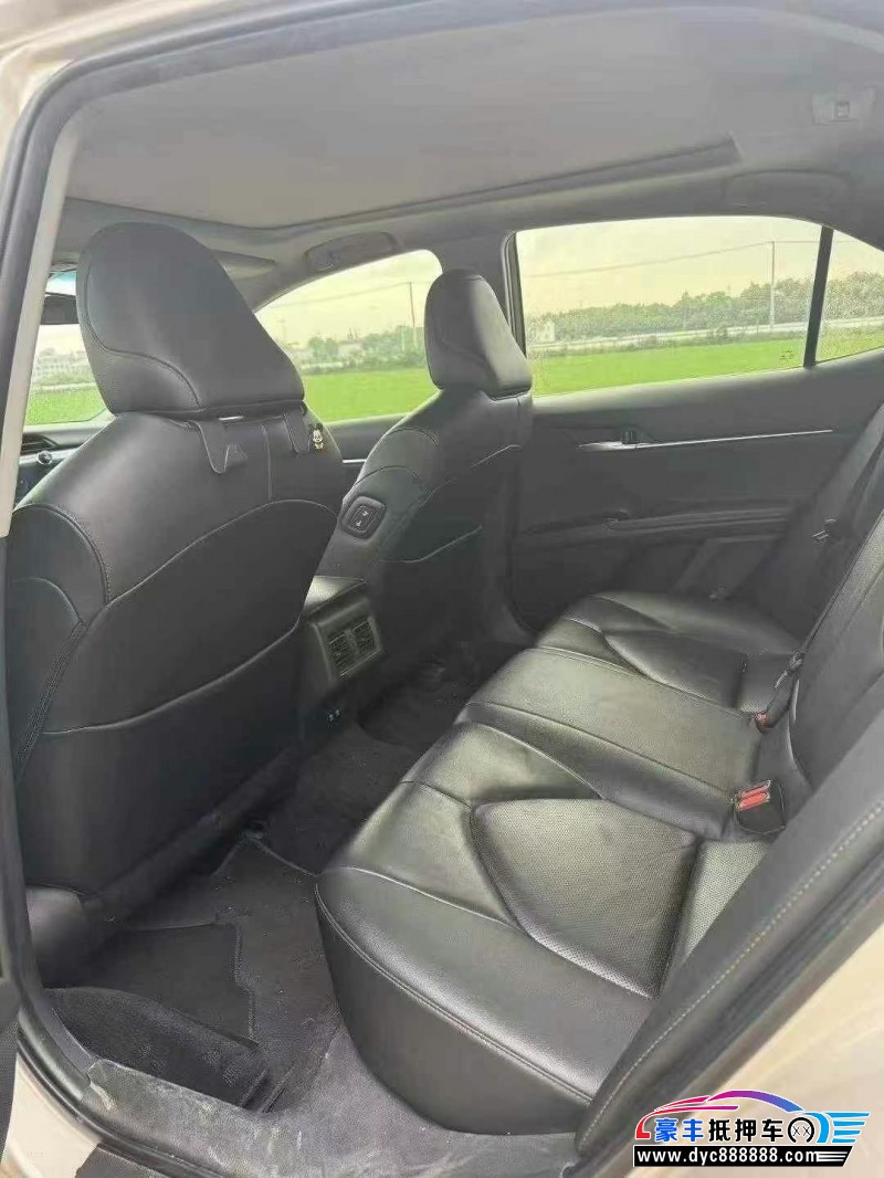 19年丰田凯美瑞轿车抵押车出售