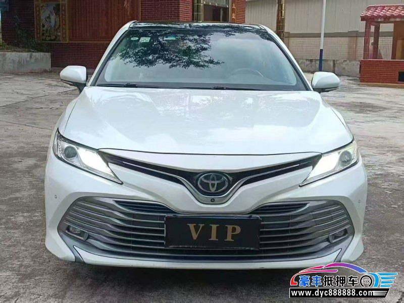 18年丰田凯美瑞轿车抵押车出售