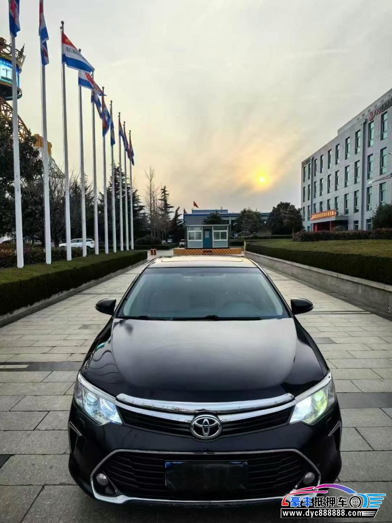 17年丰田凯美瑞轿车抵押车出售