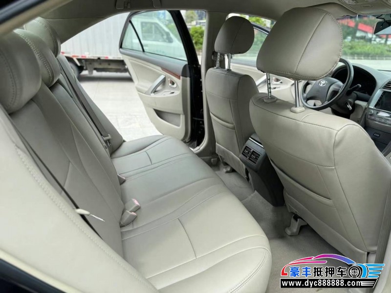 15年丰田凯美瑞轿车抵押车出售