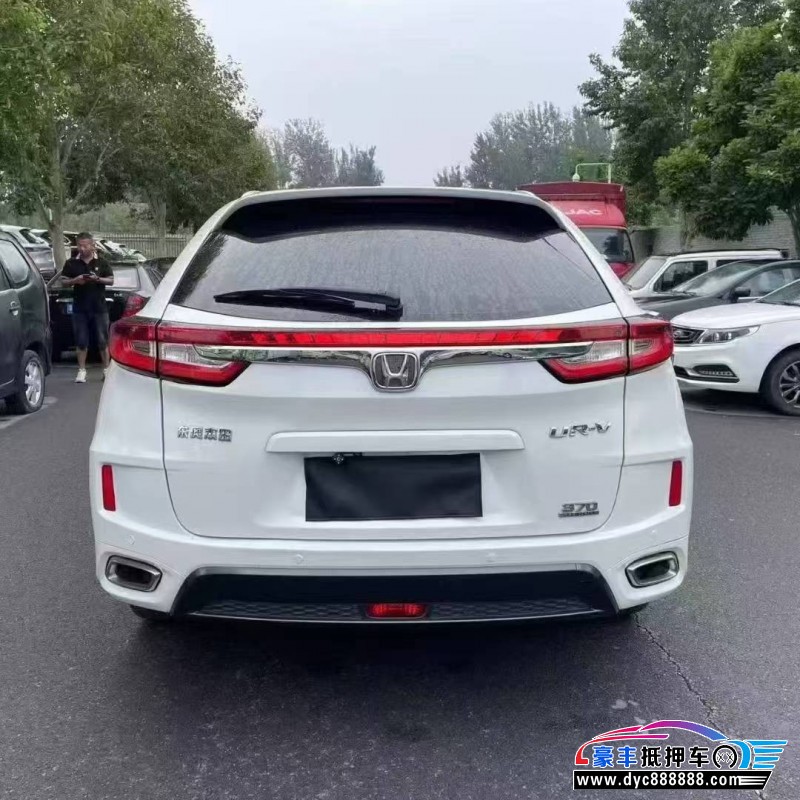 17年本田UR-V轿车抵押车出售
