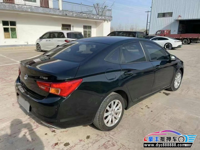 17年别克威朗轿车抵押车出售