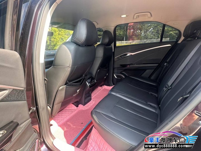 23年哪吒U轿车抵押车出售