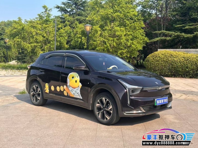 23年哪吒U轿车抵押车出售