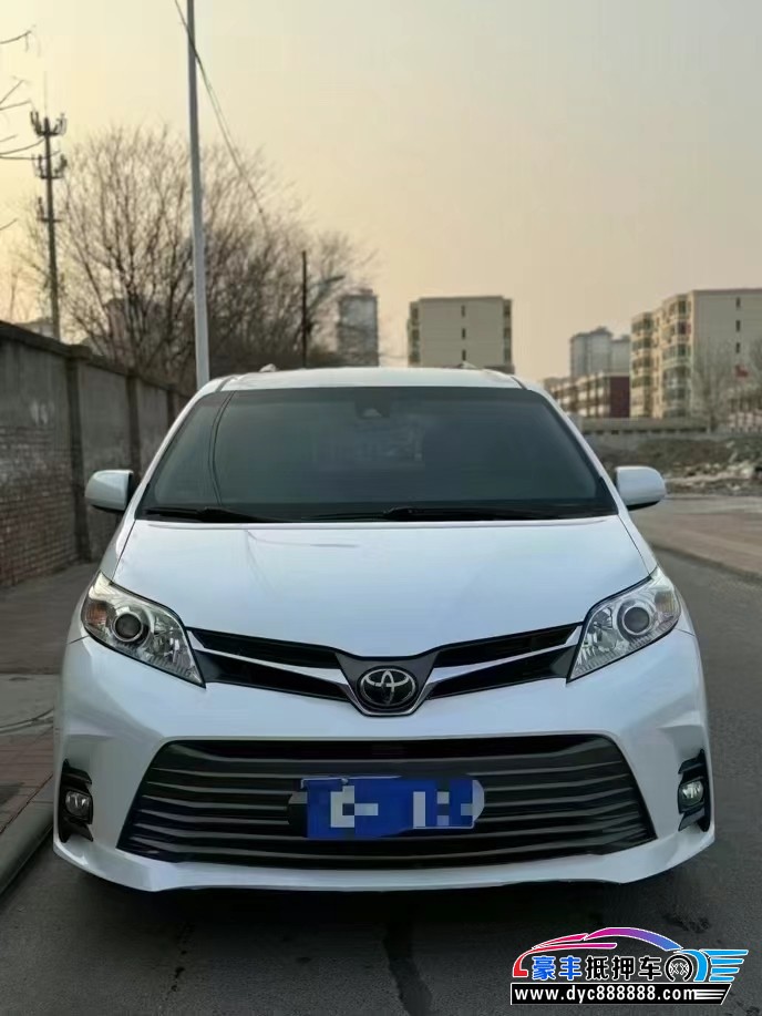 20年丰田塞纳轿车抵押车出售