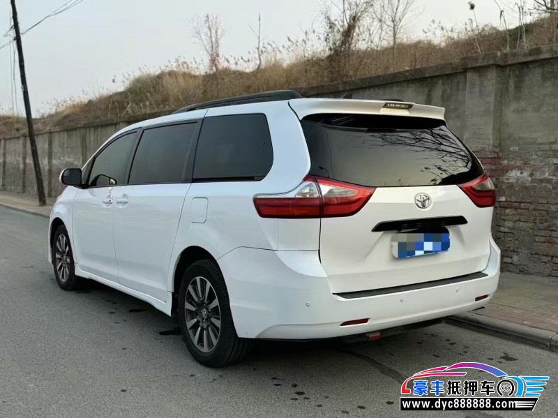 20年丰田塞纳轿车抵押车出售