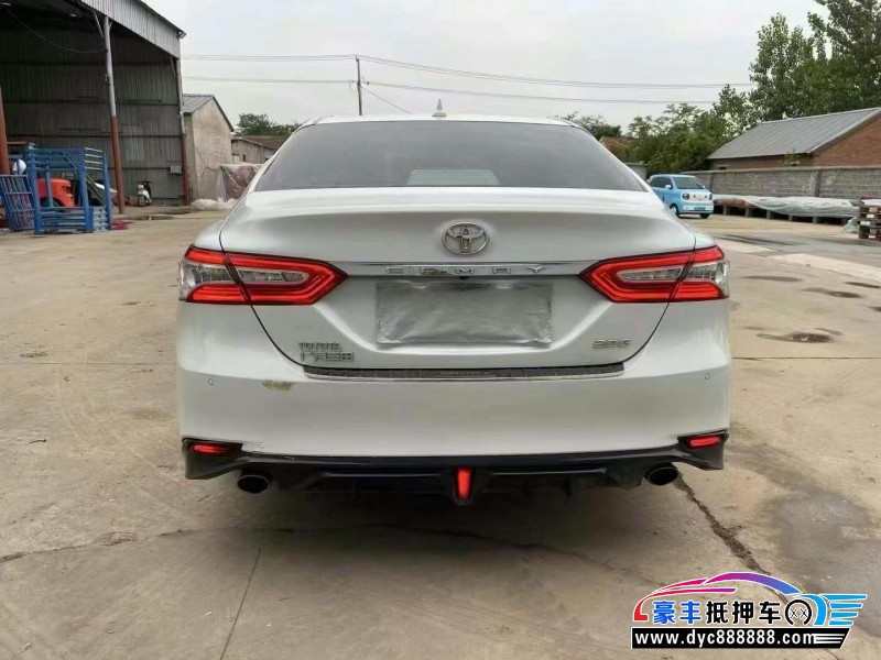 18年丰田凯美瑞轿车抵押车出售