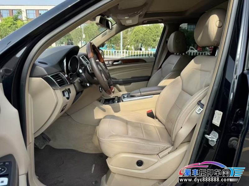 12年奔驰MLSUV抵押车出售