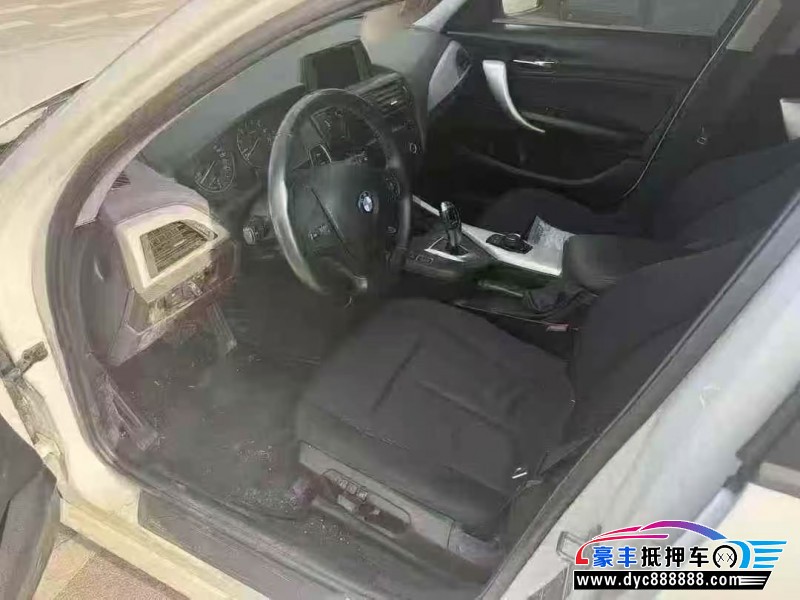 15年宝马1系轿车抵押车出售