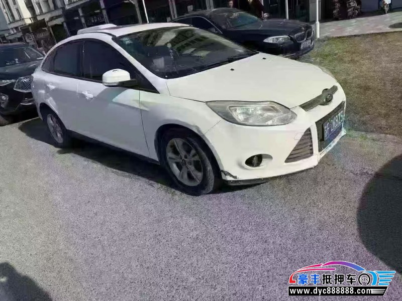 13年福特福克斯轿车抵押车出售