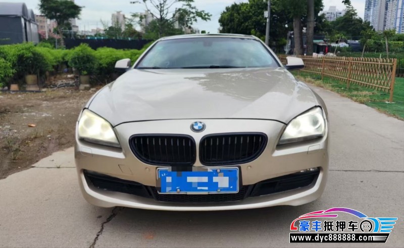 抵押车出售14年宝马6系轿车