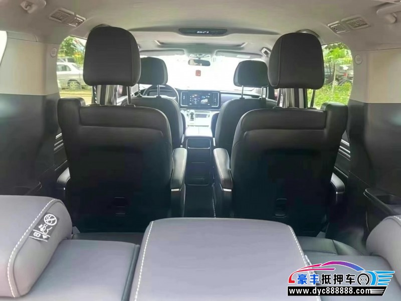 23年传祺M8轿车抵押车出售