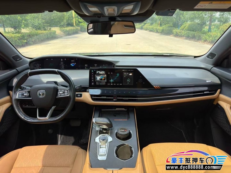 21年长安长安UNI轿车抵押车出售