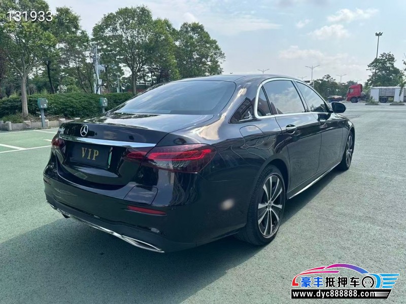 22年奔驰E轿车抵押车出售